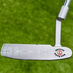 Brand New 009m SSS w/Peace Sign Hand Stamp @ 350g